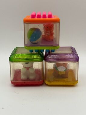 Fisher-Price Vintage peek a boo Stackable Surprise Animal blocks